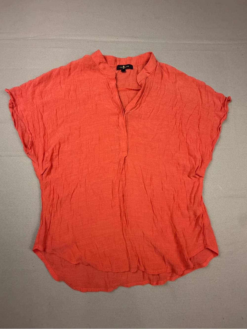 Time Line Crinkled Split-Neck Blouse in Coral Red L